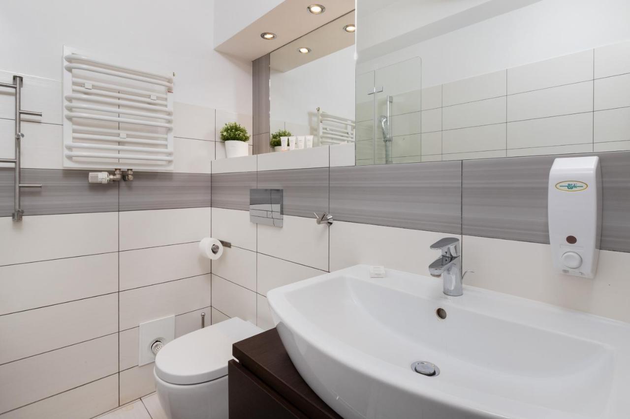 Appartamento Family Apartament Mysliwska By Renters Danzica Esterno foto